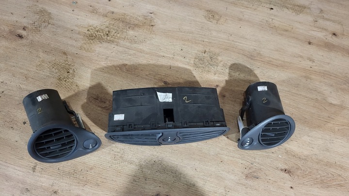 фото №7, Решітка повітропровід комплект renault clio iii 3 hb 3d