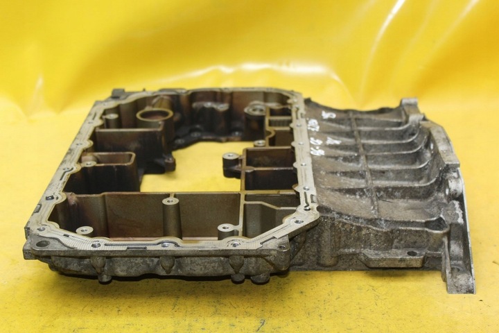 фото №4, Поддон масляная 06e103603c a4 b7 a6 c6 3.2 fsi auk