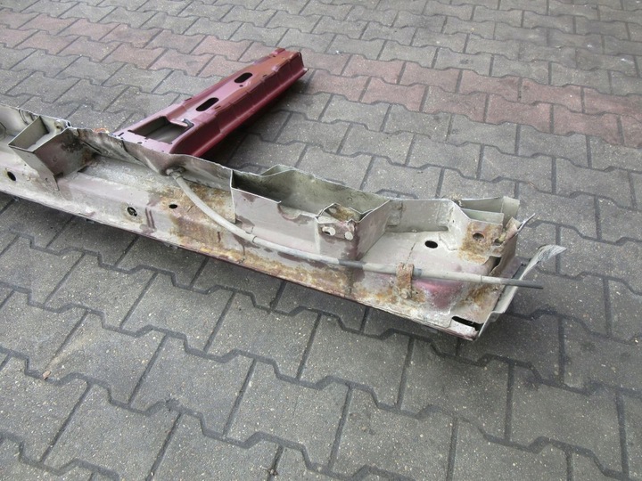 фото №8, Suzuki xl7 2007 поріг