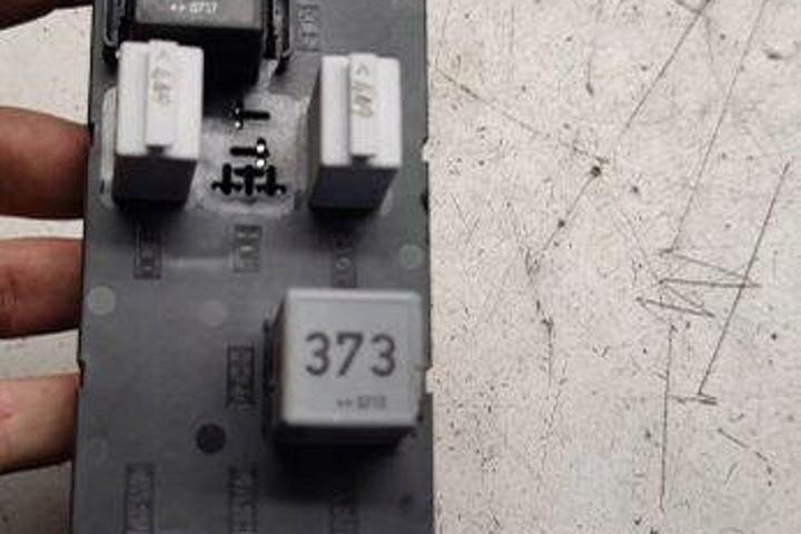 фото №1, Модуль комфорта seat altea xl 5p5, 5p8 3c0937049ae 1.9l дизель 77kw 2007