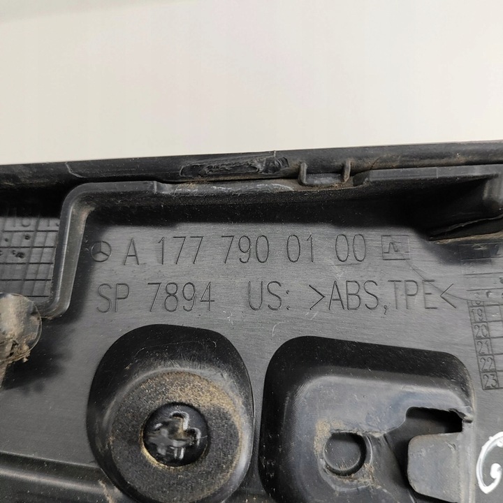 фото №7, Mercedes-benz a w177 2018 обшивка / обивка задней крышки багажника