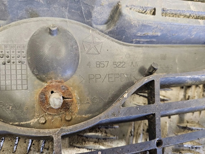 фото №7, Chrysler voyager 2003 решітка радіатор / решітка радіатора