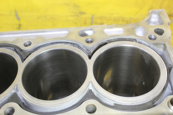 фото №6, Блок  двигуна mazda cx-30 skyactive 2.0 b hf01 hf0110382
