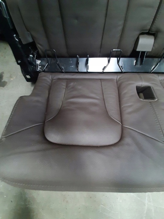 фото №9, Audi q7 2005- диван второй третий ряд кожа коричневая