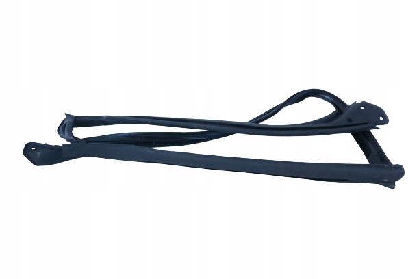 фото №1, Mercedes w207 cabrio прокладка стёкла лобовой