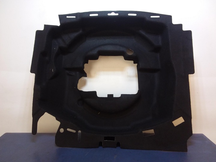 фото №1, Audi a8 d4 обивка ниша багажника 4h0863544d