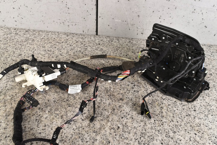 фото №3, Bmw 7 g11 g12 замок двері замки доводчик soft close softclose sca