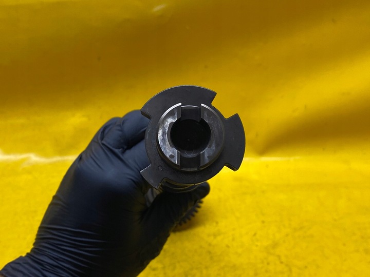 фото №9, Вал розподільний вал всмоктуючий 130011597r vito w447 w205 1.6 dci r9ma500 renault