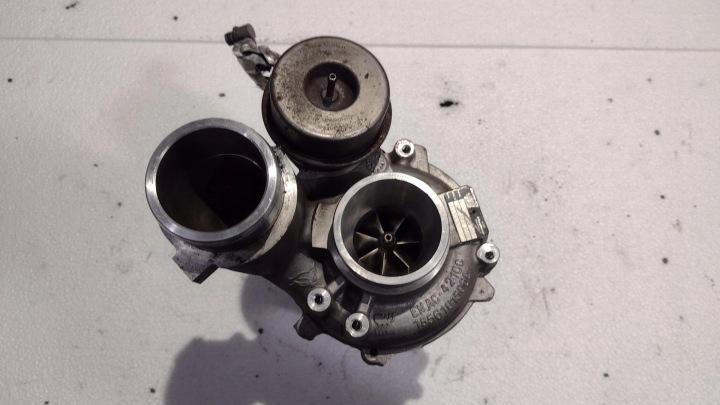 фото №8, Mercedes s-klasa w222 рестайлинг 4.0 v8 турбонагнетатель turbo a1770903500