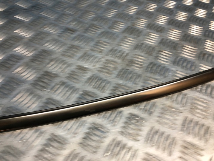 фото №7, Mercedes clk w209 рестайлінг верхня планка скла лобовий передній