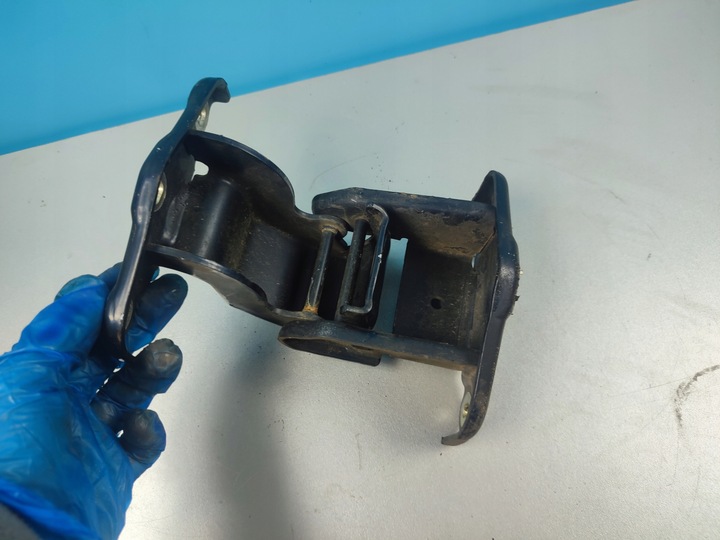 фото №5, Петля дверь правые зад opel vivaro l20h 312304k