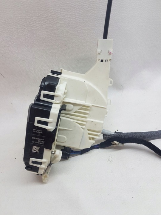 фото №2, Mercedes sprinter w906 замок двері лівий перед