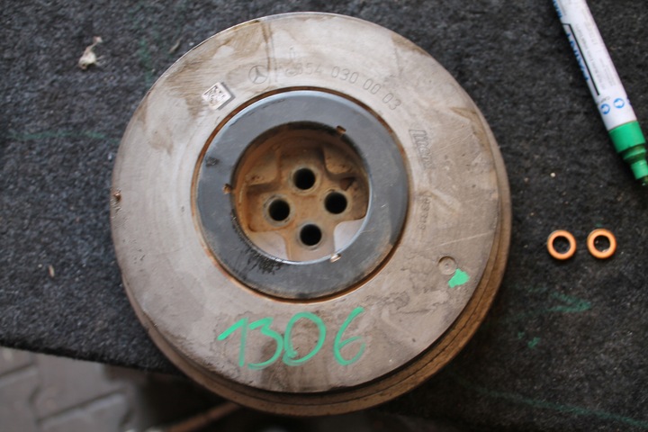 фото №1, 1306. колесо ременное mercedes a6540300003