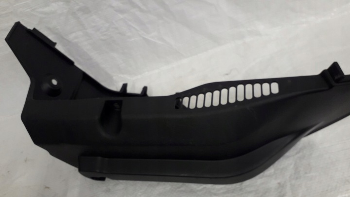 фото №14, Крепление полки багажника правые seat ibiza iii 6l6867762h