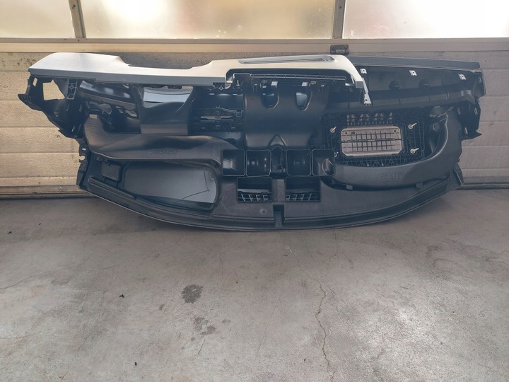 фото №9, Mercedes cla w 118 amg панель консоль