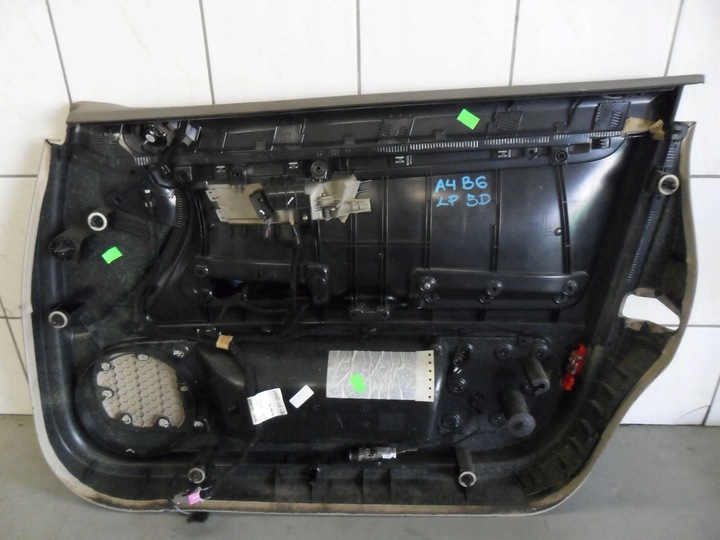 фото №12, Audi a4 b6 2001 обшивка боковина обивка кожа левый перед 8e0867105