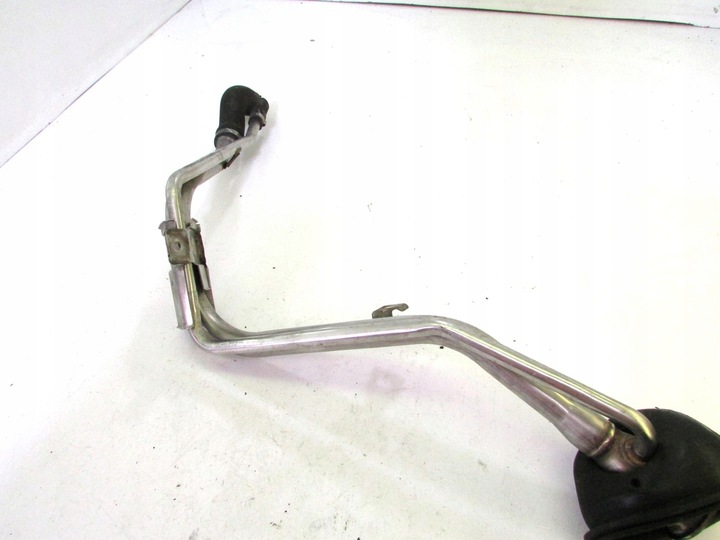 фото №5, Volvo v50 универсал заливная горловина труба заливка топлива дизель 04-12r