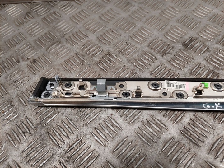 фото №5, Bmw 5 f10 f11 2012 зад сторона ліва рамка бардачка панелі розподільчої