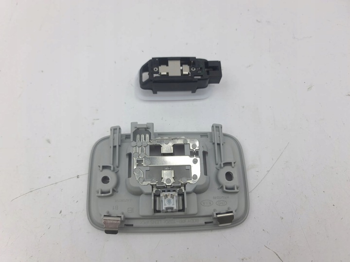 фото №7, Hyundai i20 bc3 bi3 лампа потолок задняя 2024 92850c7010