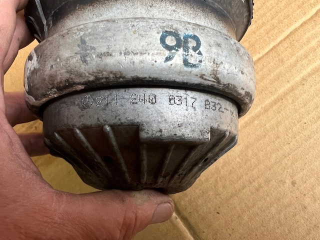 фото №6, Mercedes w211 подушка двигуна pod двигун дизель w2112400317