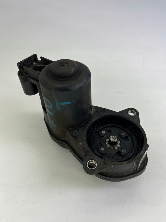 фото №6, Bmw f10 f11 моторчик электрический зажим тормозного заднего 32345699