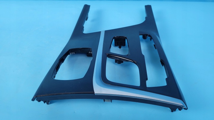 фото №10, Bmw 5' g31 518d touring 18r dekor рамка защита консоли средней