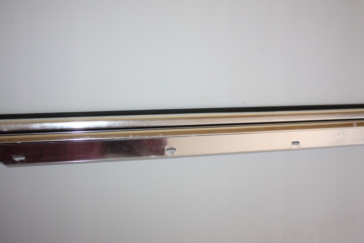 фото №5, Audi a6 c4 планка накладка скла двері хром