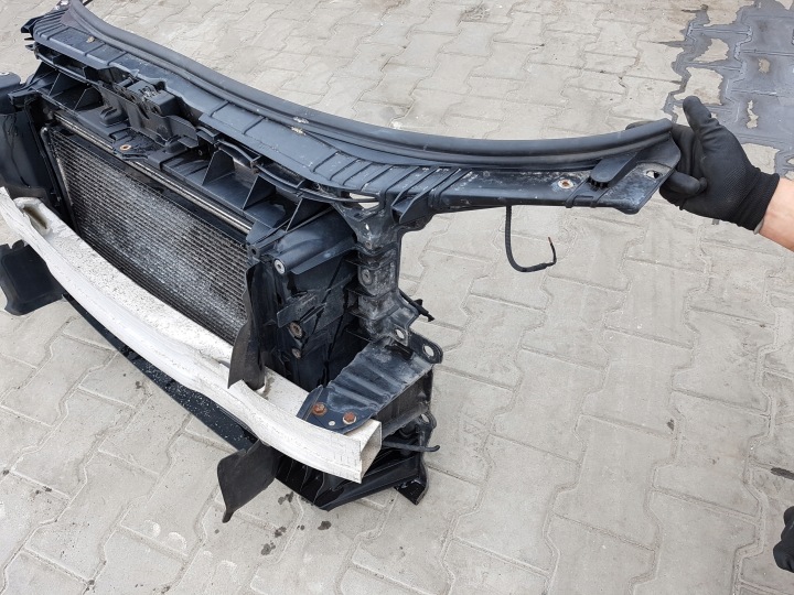 фото №4, Audi a3 8p рестайлинг 08r- 1.9 tdi передняя панель радиатор