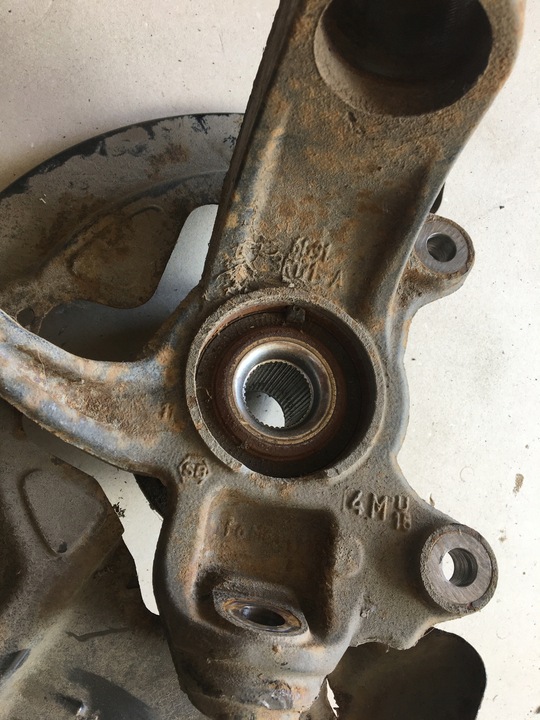 фото №5, Volvo v60 13- 2.0 d поворотный кулак левая левый перед