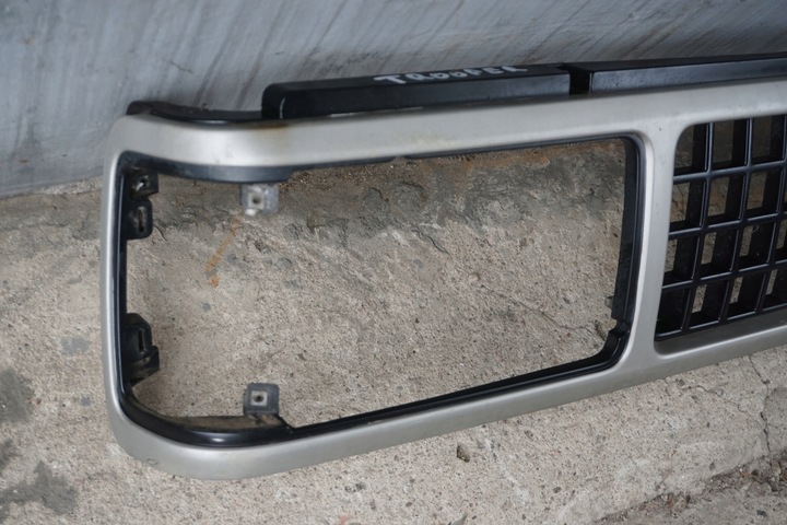 фото №3, Isuzu trooper решітка решітка радіатора 84-91r