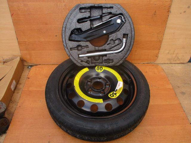 фото №9, Skoda octavia iii вкладка багажника органайзер домкрат ключ 5e0012115j новий