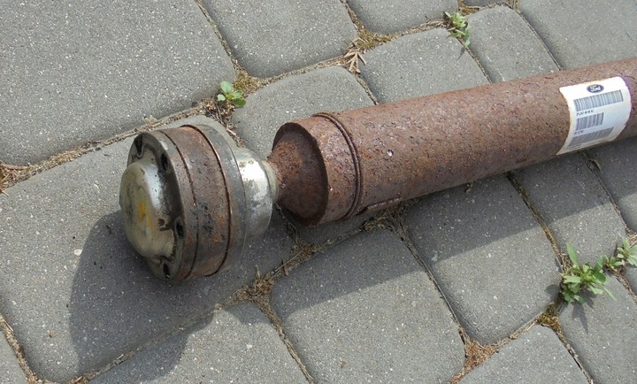 фото №3, Kuga mk3 втулка стабилизатора mk4 2.0 ecoboost 19+ wał приводной кардан 4x4