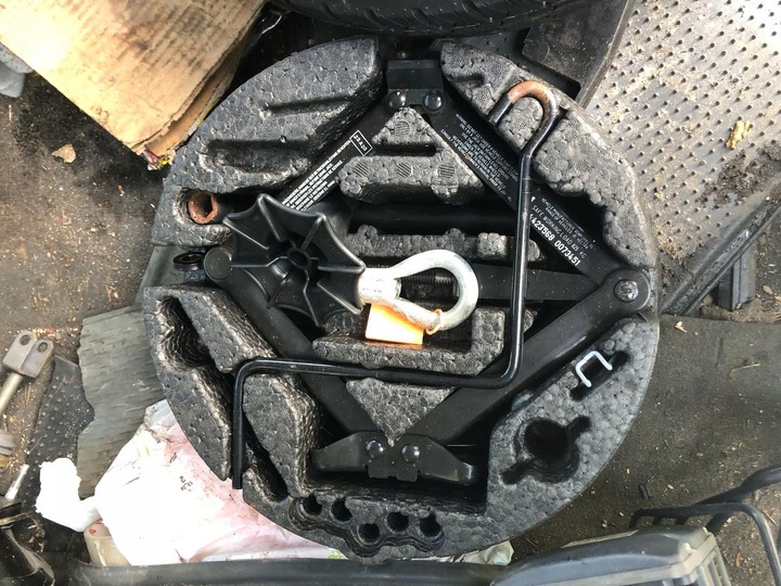 фото №1, Opel signum vectra c корзина вкладка домкрат w колесо запасное ушко