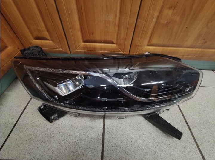 фото №1, Лампа передня перед renault espace v led pure