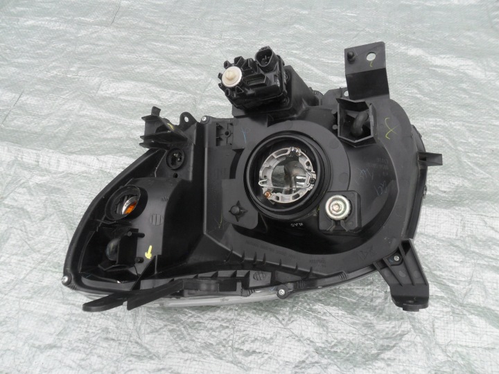 фото №13, Фара передняя правая mazda bt-50 100-16681 / a01129765