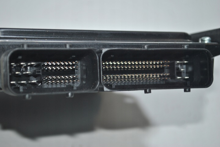 фото №8, Компьютер двигателя mazda 5 2.0 275800-6672 rf7n18881s