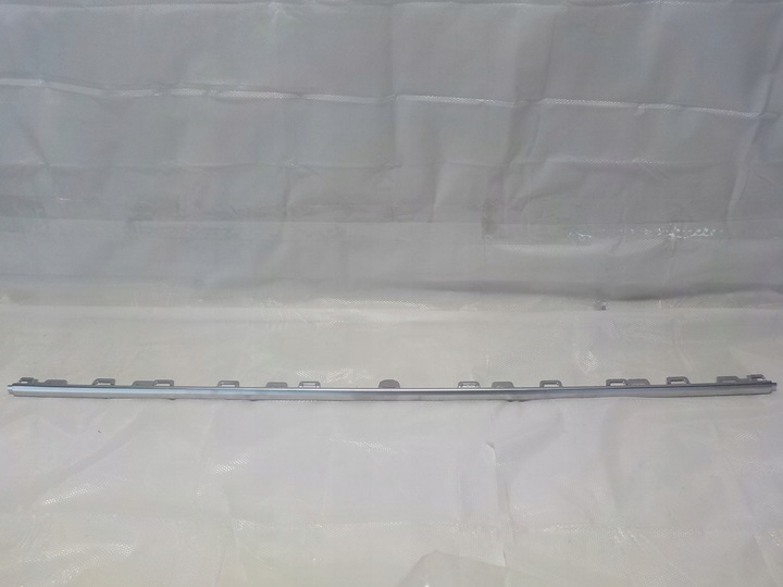 фото №2, Audi a4 s-line b9 2020" - 2022" планка бампера хром 8wd807551c