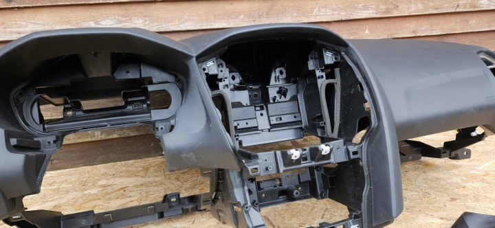 фото №16, Консоль торпедо роздавальна ford focus mk3 пошкоджені ремені європа