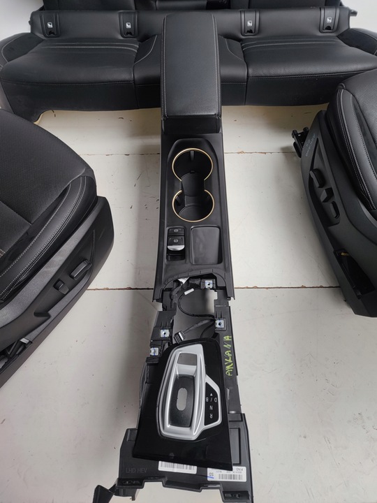 фото №7, Сиденья диван обшивки туннель пластики renault arkana rs line жёлтая золотая nić