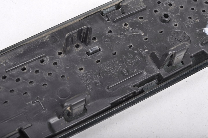 фото №8, Jaguar f-pace x761 планка крила hk83-280b10-ac права