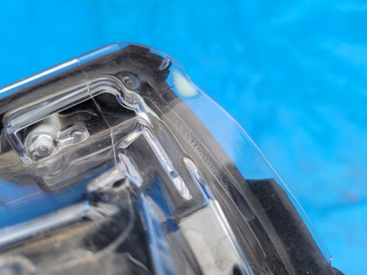 фото №11, Toyota corolla e16 | фара правый лампа перед led европа 81130-02e71-00