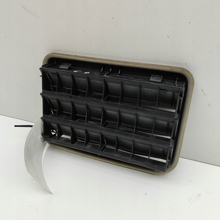 фото №6, Bmw 3 f30 f35 f31 2017 решётка вентиляционная pod бампером задний