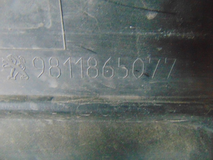 фото №7, Peugeot 3008 ii рестайлинг бампер задний 4xpdc bleu vertigo 9811865077