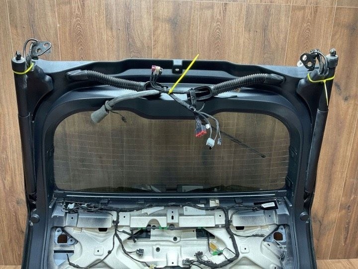 фото №16, Крышка багажника range rover velar l560 рестайлинг 21- j8a2-40010-b j8a2-70354-ae