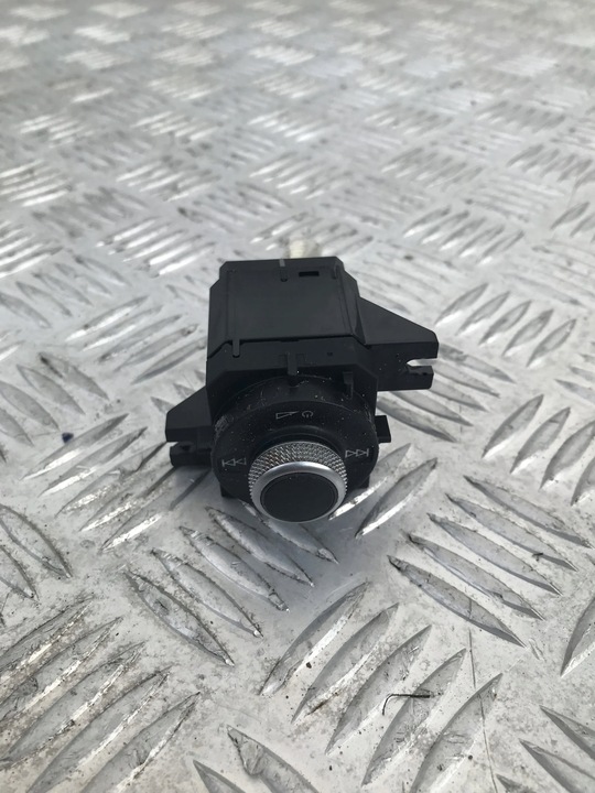 фото №1, Регулировка динамика audi q2 16- 81c919616a