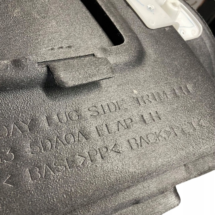 фото №7, Infiniti qx30 2017 зад сторона ліва обшивки багажника