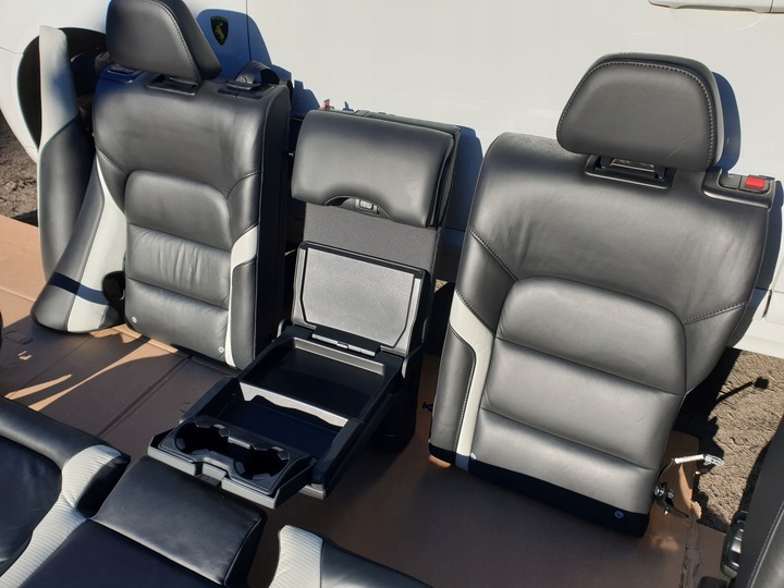 фото №13, Volvo v70 iii xc70 ii сидіння сидіння диван кермо декори r-design