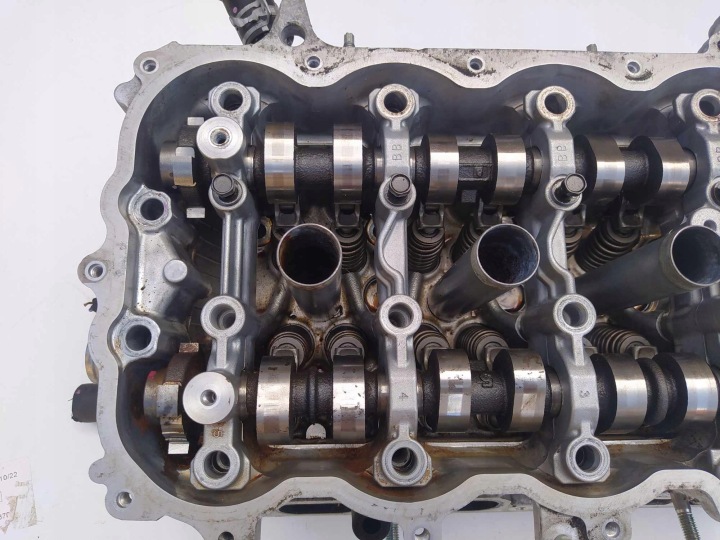 фото №8, Toyota yaris iii 1.5 vvti 2nr головка двигателя валы вариатор 13070-0y040