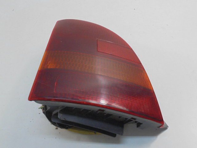 фото №8, Toyota starlet iii p9 96-99 лампа зад задня ліва цоколі 3d 10-85 53-08409l