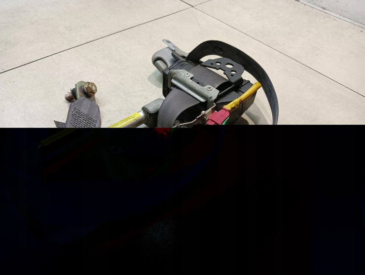 фото №4, Pas безпеки праві перед space star 1.3